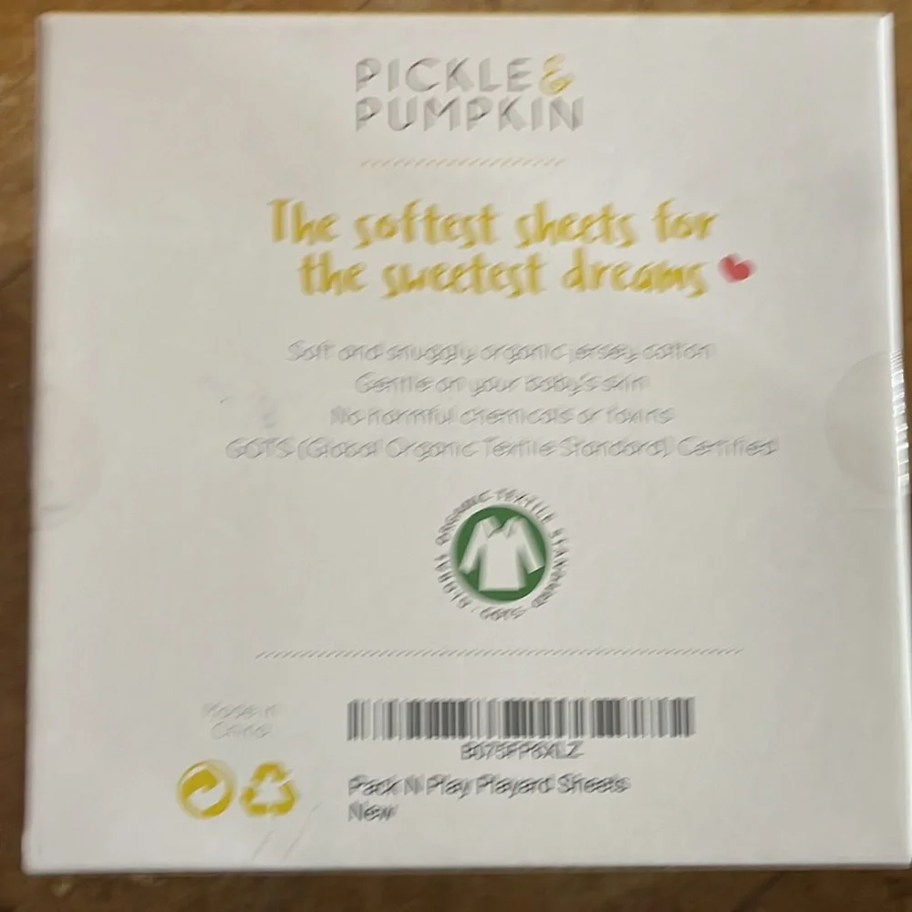 Pickle & Pumpkin 100% organic jersey cotton Fitted Mini Crib Sheets. Set of two